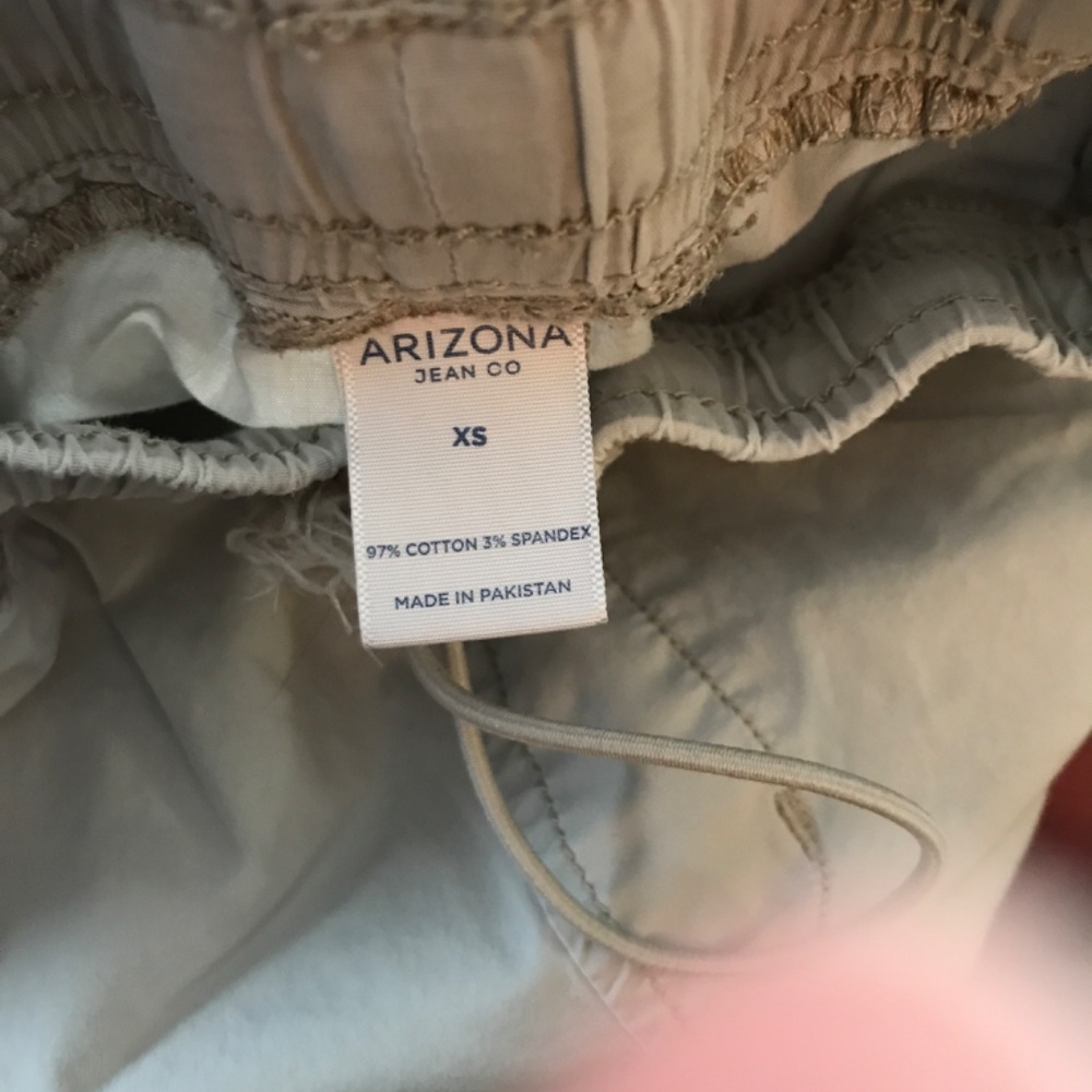 Cargos - Picture 4 of 4